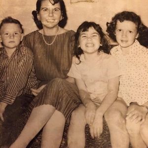 Meet your Posher, Brenda